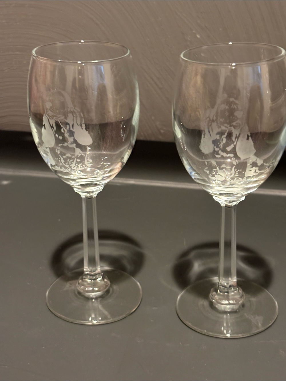 Clear Etched Wine Glasses with Cocker Spaniel Motif - Set of 2